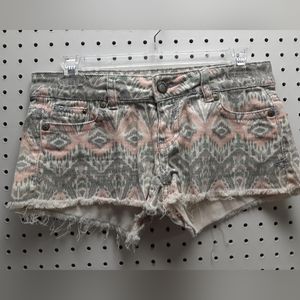 1st Kiss Shorts ~ Size 3
